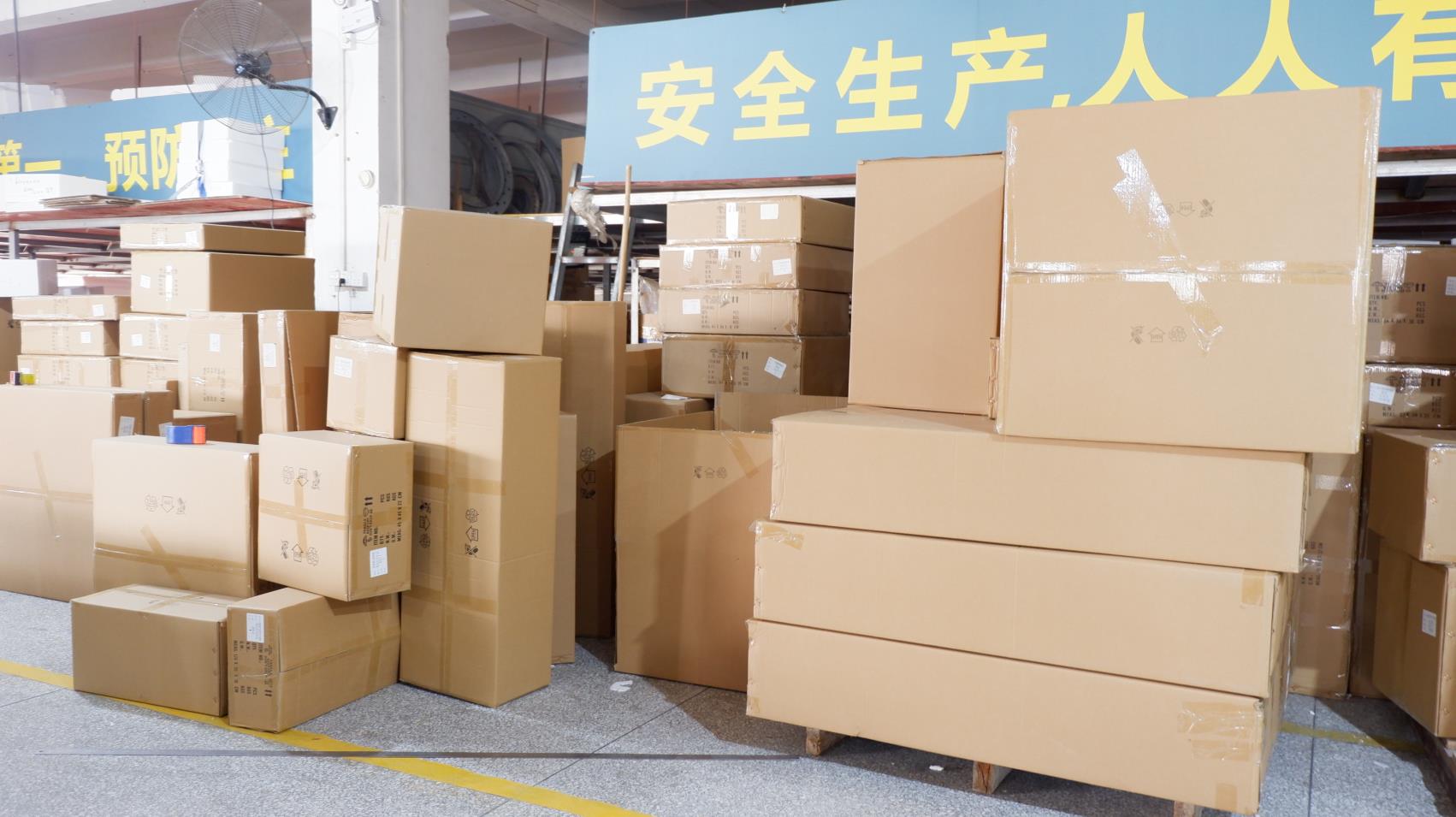 GoodLife Lighting packing packaging cartons shipping delivery logistics warehouse