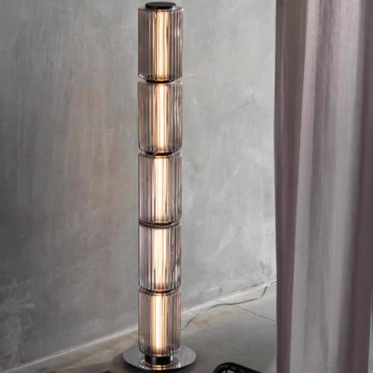 New style Light Luxury Minimalist Living Room Floor Lamp Designer Model Room Lamp Modern Art Glass table Lamp